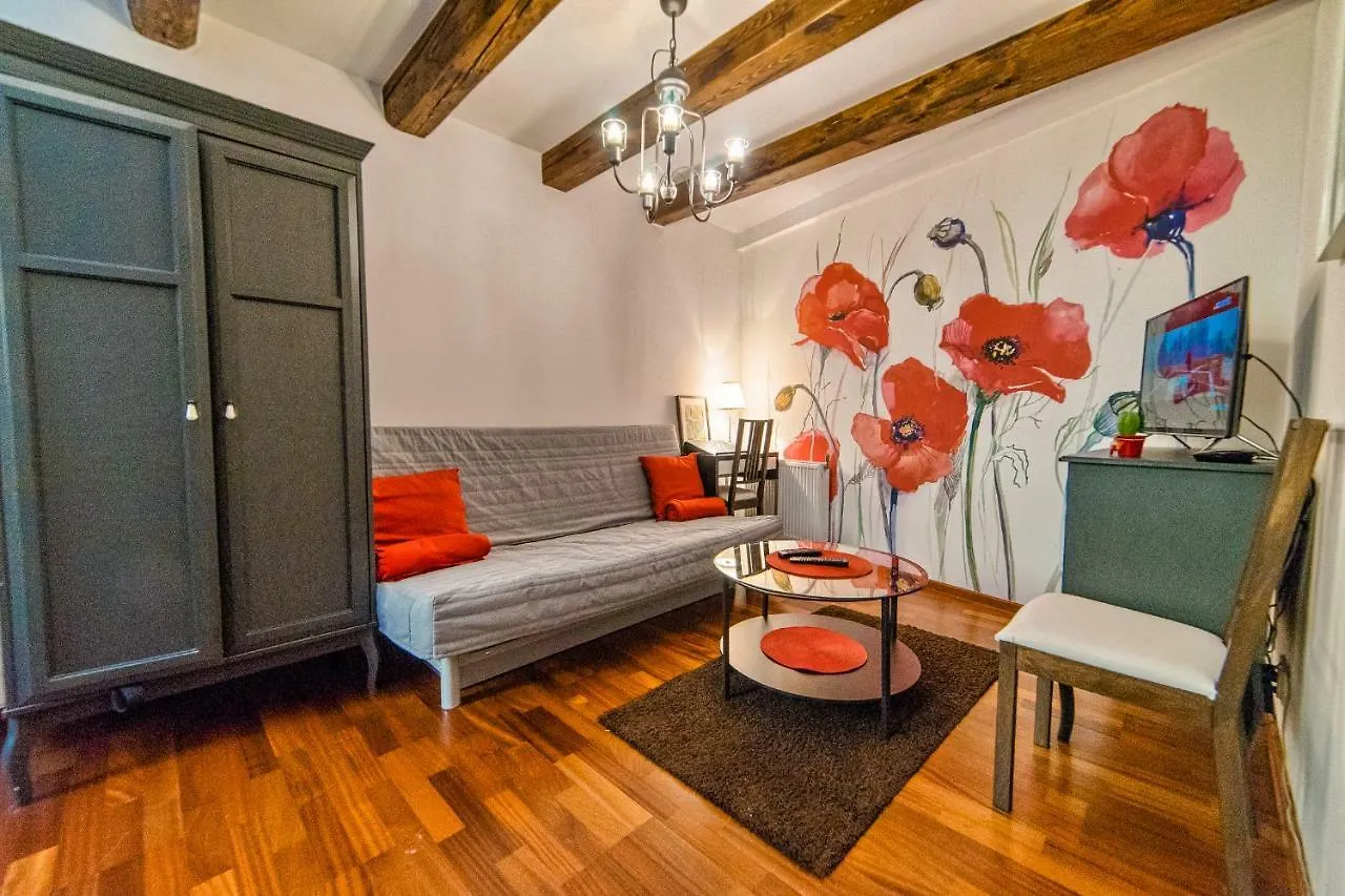 Quiet & Cosy Apt In The Heart Of Old Cracow Krakow Apartment